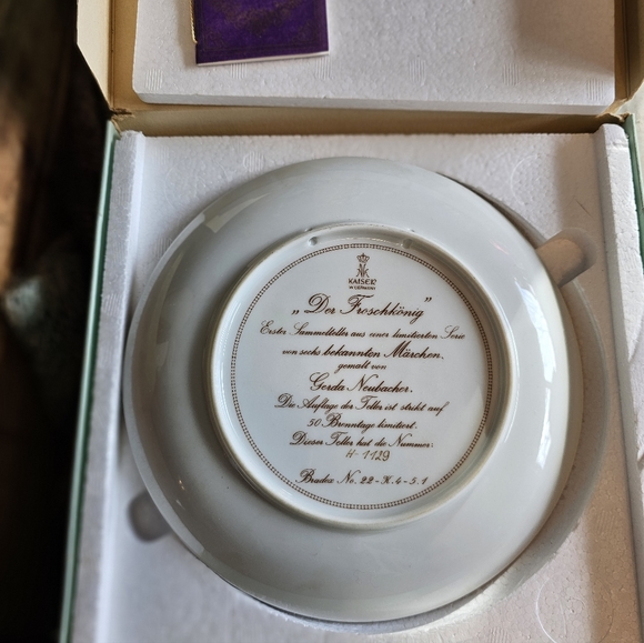 The Frog Prince Collector Plate - Picture 2 of 2